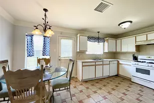 12811 Smokey Pass Cir, Houston, TX 77038 - Photo 11