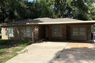 745 Dezso Dr, Alvin, TX 77511 - Photo 1
