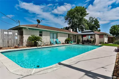 203 Tamarind Street, Lake Jackson, TX 77566 - Photo 33