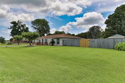203 Tamarind Street, Lake Jackson, TX 77566 - Photo 5