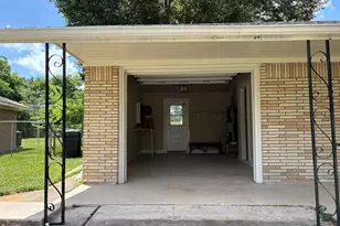 1411 Ansbury Dr, Houston, TX 77018 - Photo 3
