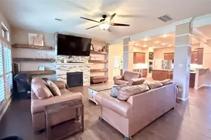 2504 Rosa Rita Dr, League City, TX 77573 - Photo 31