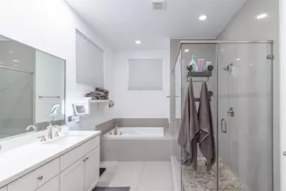 2209 Chenevert Street #B, Houston, TX 77003 - Photo 9