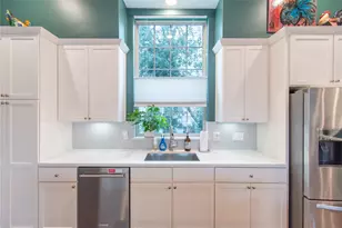 2209 Chenevert St, Houston, TX 77003 - Photo 21