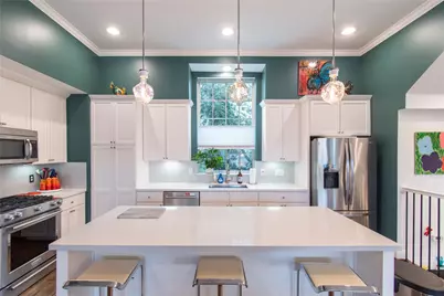 2209 Chenevert Street #B, Houston, TX 77003 - Photo 19