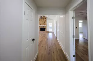 51 Sweetgum Ct, Lake Jackson, TX 77566 - Photo 5