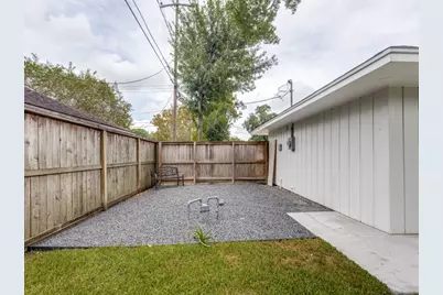 5933 Birdwood Road, Houston, TX 77074 - Photo 25