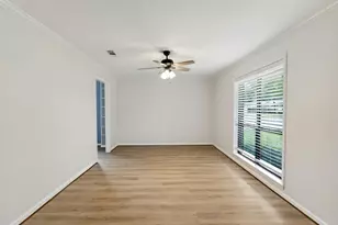 5933 Birdwood Rd, Houston, TX 77074 - Photo 13