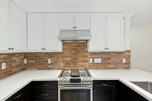 5933 Birdwood Rd, Houston, TX 77074 - Photo 9