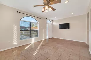512 Bertloma St, Pasadena, TX 77502 - Photo 5