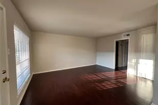 14333 Memorial Dr, Houston, TX 77079 - Photo 3