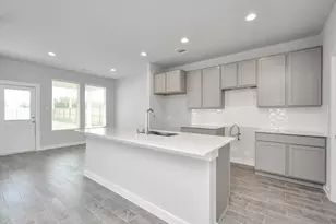 18550 Athena Flower Dr, Fresno, TX 77545 - Photo 5