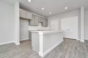 18550 Athena Flower Dr, Fresno, TX 77545 - Photo 9