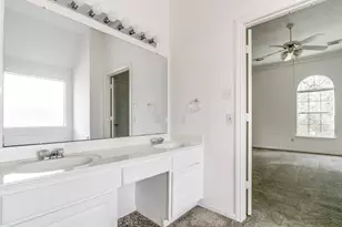 1702 River Trail, Sugar Land, TX 77479 - Photo 9