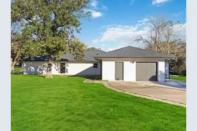 711 W Sidnor Street, Alvin, TX 77511 - Photo 25