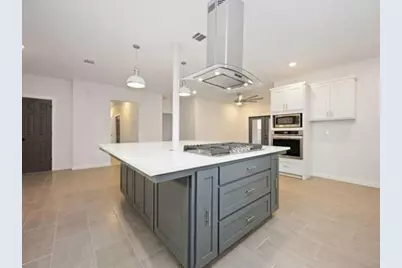 711 W Sidnor Street, Alvin, TX 77511 - Photo 15