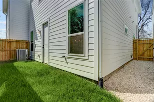 9604 Burden St, Houston, TX 77093 - Photo 29