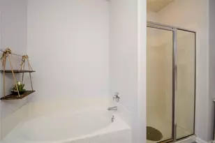 10 Tealight Pl, Tomball, TX 77375 - Photo 17