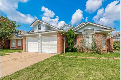 9310 Corner Oaks Ln, Houston, TX 77036 - Photo 3