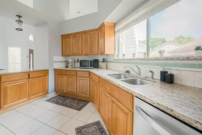 9310 Corner Oaks Ln, Houston, TX 77036 - Photo 15