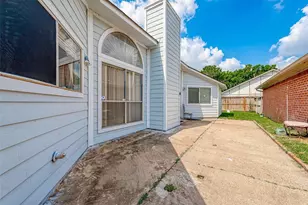 9310 Corner Oaks Ln, Houston, TX 77036 - Photo 39