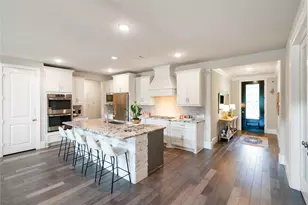 35 Birch Canoe Dr, Tomball, TX 77375 - Photo 9