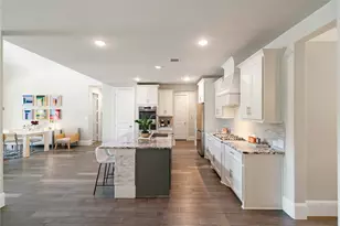 35 Birch Canoe Dr, Tomball, TX 77375 - Photo 11