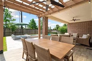 35 Birch Canoe Dr, Tomball, TX 77375 - Photo 17