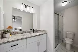 15643 Meadow Village Dr, Houston, TX 77095 - Photo 17
