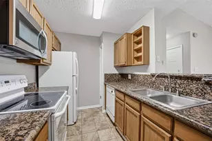 2121 Hepburn St, Houston, TX 77054 - Photo 9