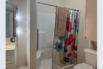 1108 W Park Avenue, Orange, TX 77630 - Photo 11