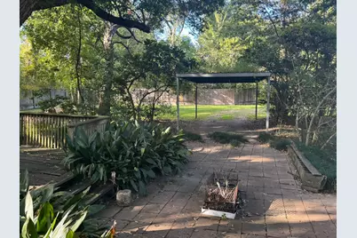 1108 W Park Avenue, Orange, TX 77630 - Photo 15