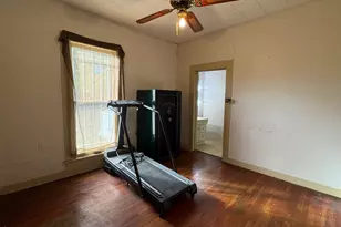 1108 W Park Ave, Orange, TX 77630 - Photo 9