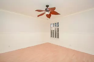 2829 Timmons Ln, Houston, TX 77027 - Photo 15