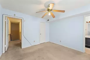 14600 Fonmeadow Dr, Houston, TX 77035 - Photo 17