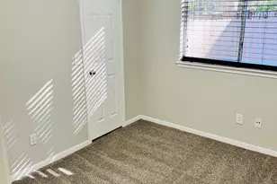 75 E Village Knoll Cir, Spring, TX 77381 - Photo 17