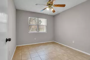 10314 Staghill Dr, Houston, TX 77064 - Photo 25