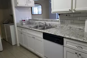 12407 Sungate Ln, Houston, TX 77071 - Photo 5