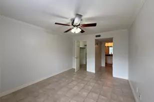 2250 Bering Dr, Houston, TX 77057 - Photo 11
