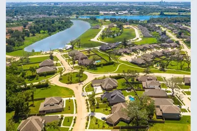 118 Water Grass Trail, Clute, TX 77531 - Photo 27