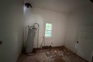1201 Cummings St, Palestine, TX 75801 - Photo 13