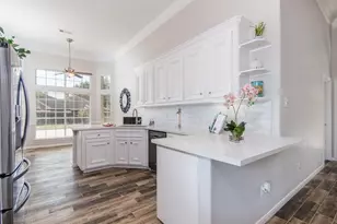 21703 Windsor Castle Dr, Spring, TX 77388 - Photo 3