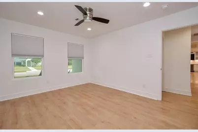 10603 Riverview Drive, Houston, TX 77042 - Photo 39