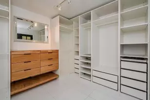 10603 Riverview Dr, Houston, TX 77042 - Photo 33