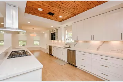 10603 Riverview Drive, Houston, TX 77042 - Photo 19