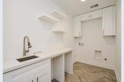 10603 Riverview Drive, Houston, TX 77042 - Photo 45