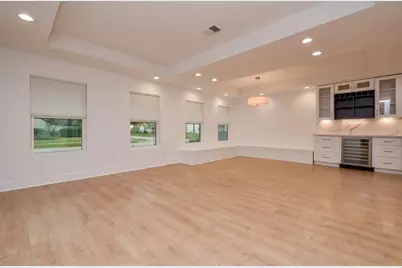 10603 Riverview Drive, Houston, TX 77042 - Photo 7