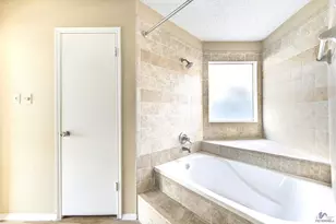 12530 Laleu Ln, Houston, TX 77071 - Photo 19