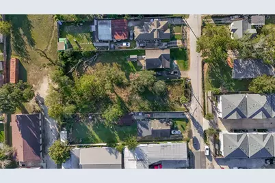 119 Sylvester Road, Houston, TX 77009 - Photo 15