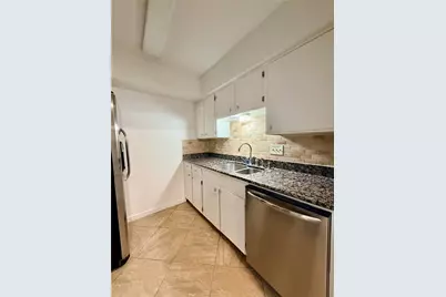 4643 Wild Indigo Street #399, Houston, TX 77027 - Photo 7